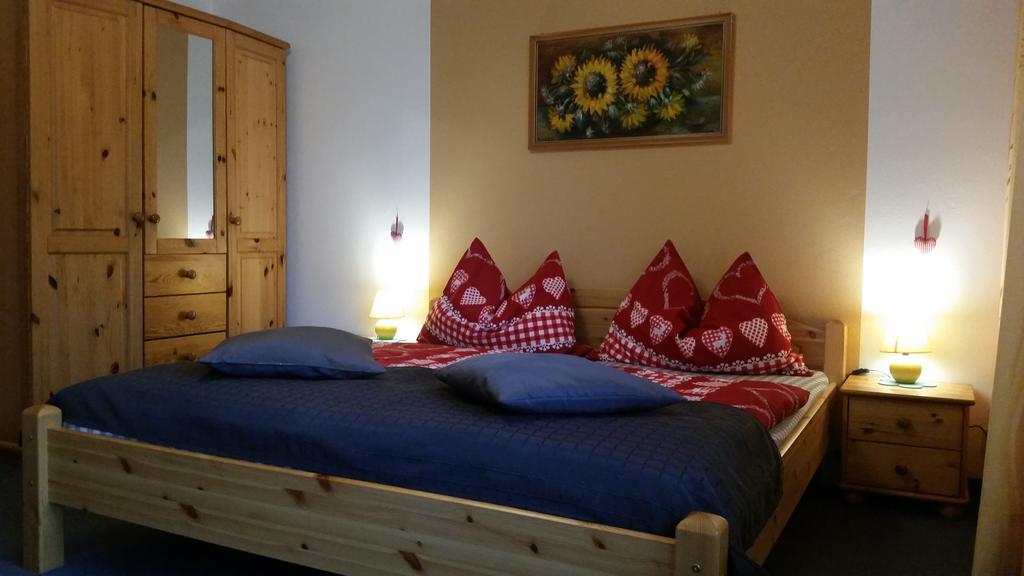Haus Angelika - Bed & Breakfast - Innsbruck/Igls ภายนอก รูปภาพ